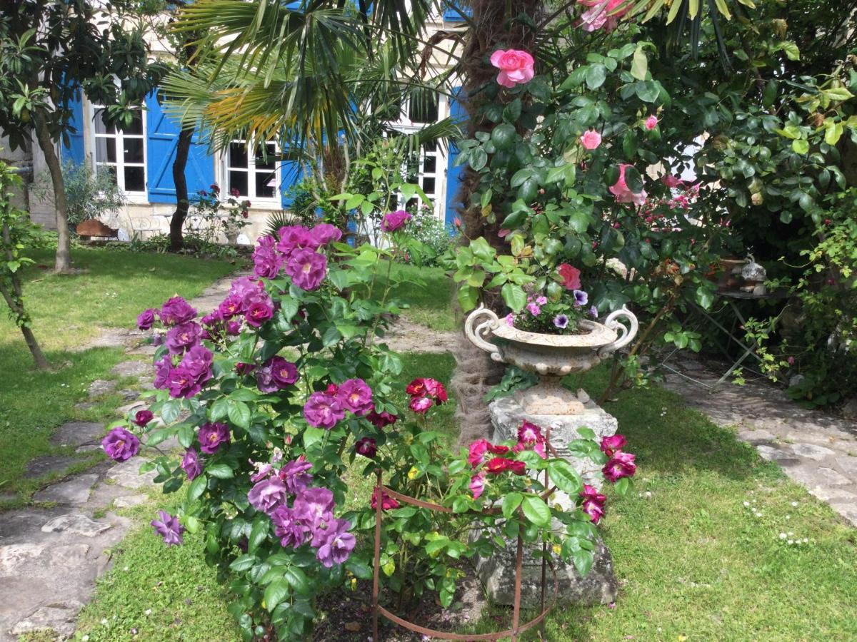L'Orangerie Du General Bed & Breakfast Saint-Jean-d'Angely Exterior photo