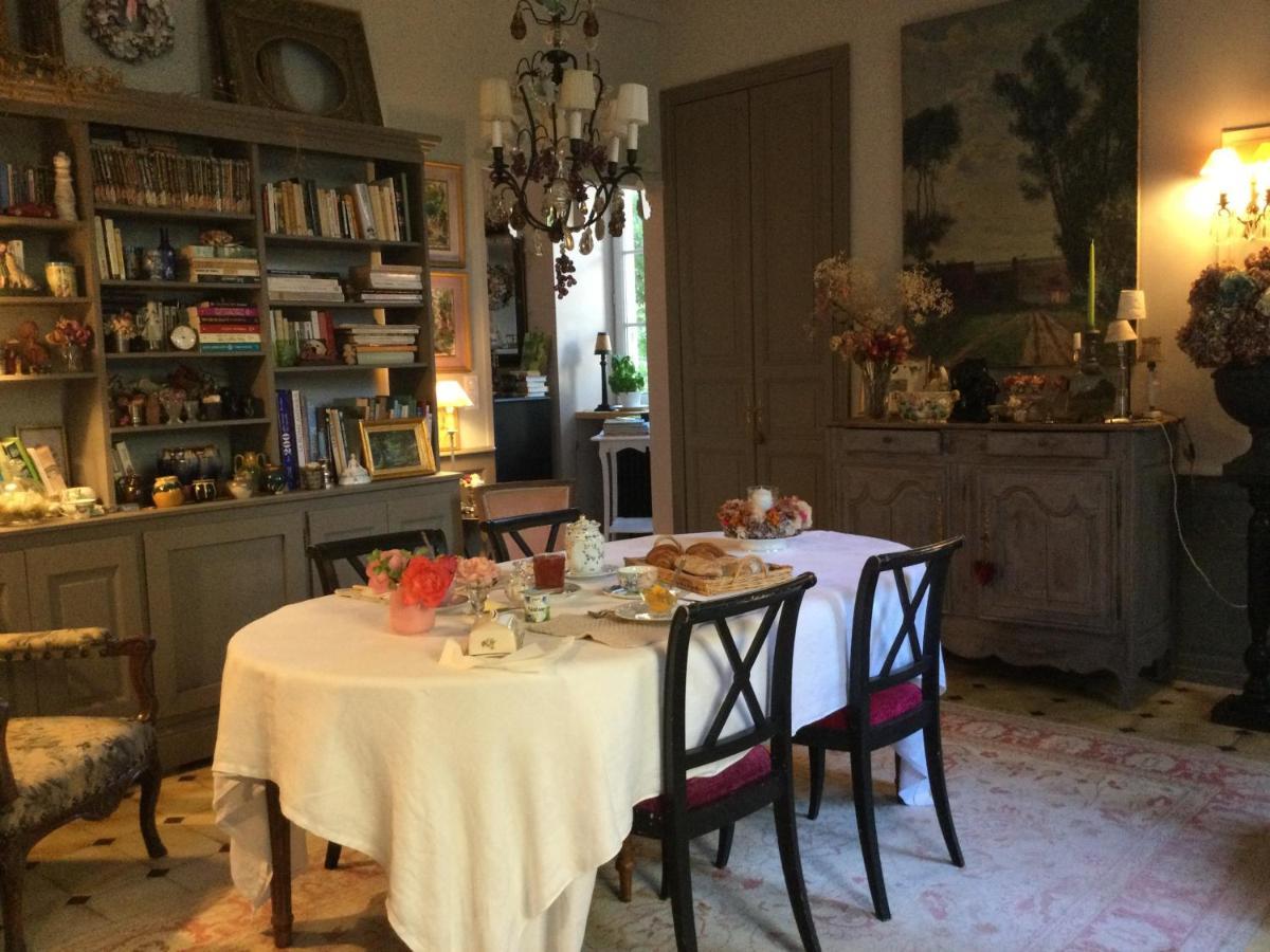L'Orangerie Du General Bed & Breakfast Saint-Jean-d'Angely Exterior photo